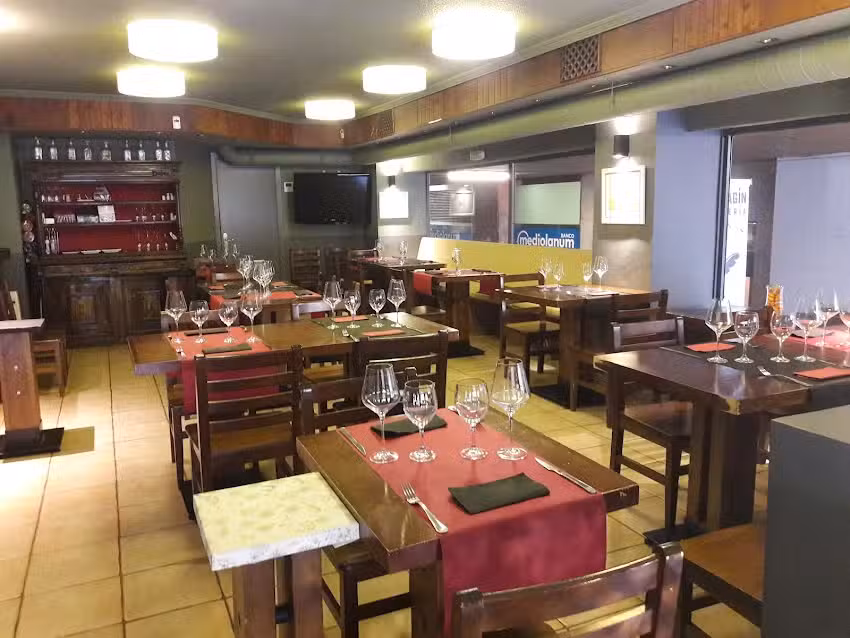 Casa de comidas El Mag&iacute;n