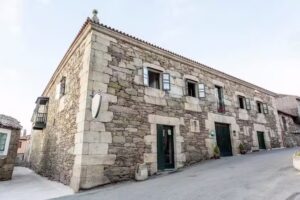 Casa Grande De Cristosende