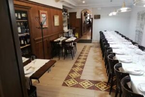 Casa Rafael vinos y tapas