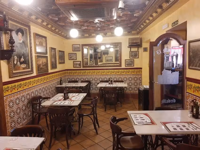 Casa Revuelta