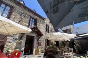 CASA UISHERA CASA RURAL BAR RESTAURANTE &ndash; Vilam&ograve;s