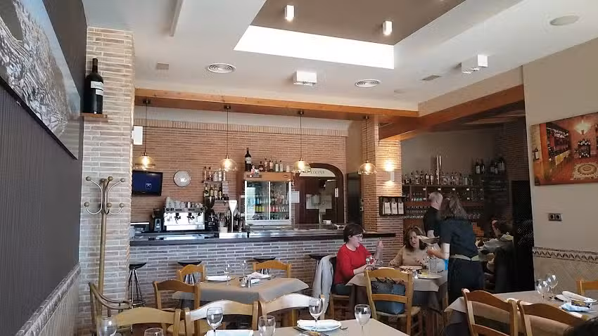 Cava&rsquo;s Bar