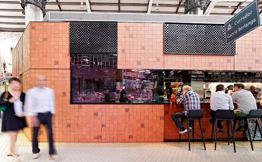 Central Bar by Ricard Camarena