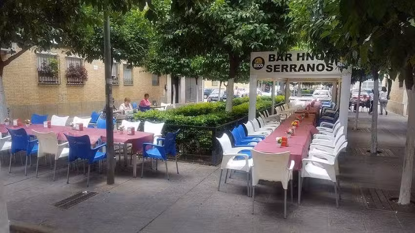 Cervecer&iacute;a Hermanos Serrano