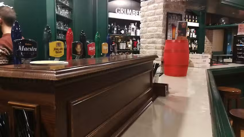 Cervecer&iacute;a La Maestra