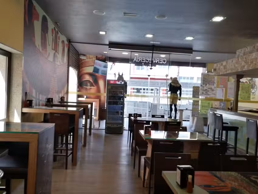 Cervecer&iacute;a Man&eacute;