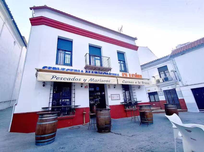 Cervecer&iacute;a Marisqueria El Le&oacute;n