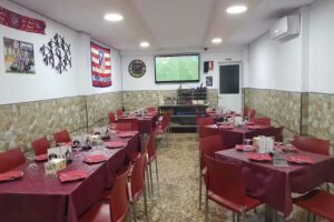 Cervecer&iacute;a/Restaurante Fina.