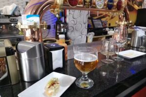 Cervecer&iacute;a-Restaurante Nuevo Pitufo