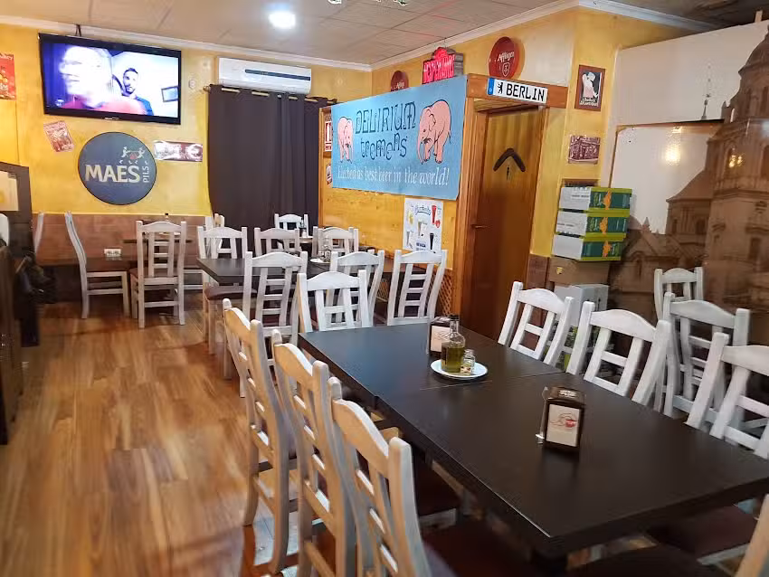 Cervecer&iacute;a Tira la ca&ntilde;a