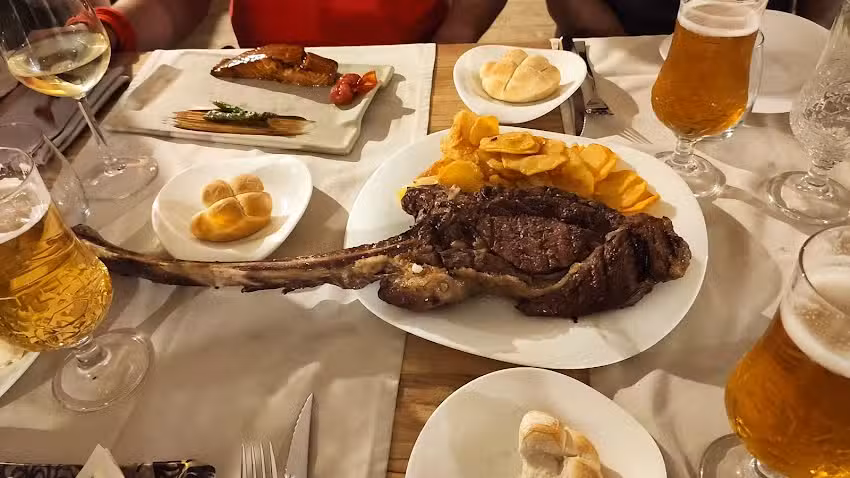 CHICOTE cocktail restaurant.