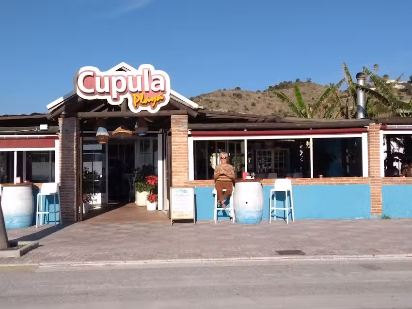 Chiringuito C&uacute;pula Playa