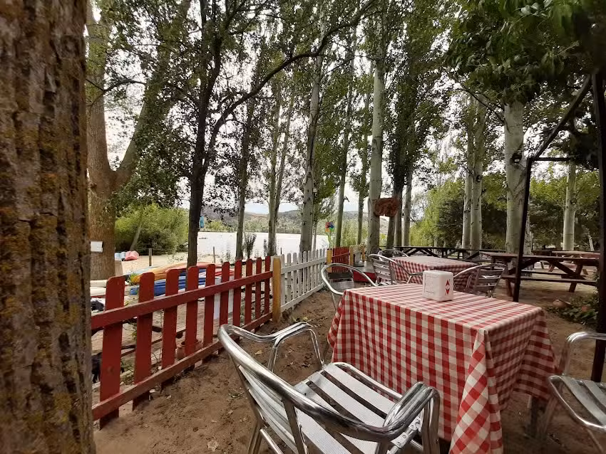 Chiringuito El Duranguito Hoces del Durat&oacute;n