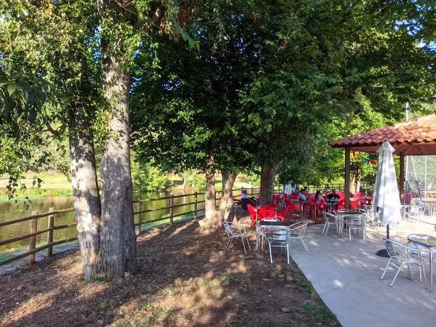 Chiringuito en la piscina natural de Azabal