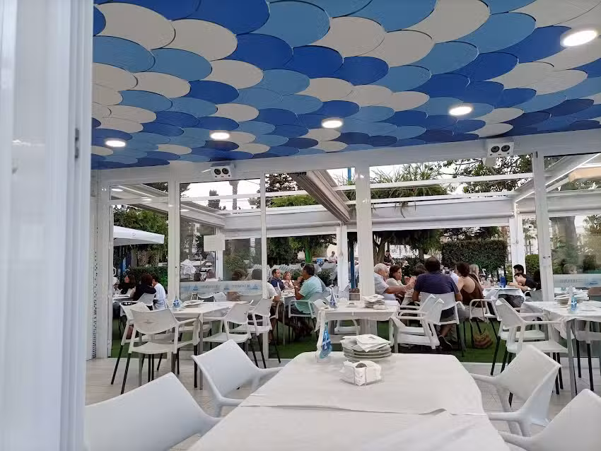 Chiringuito Mi Barquito by Ramonetero