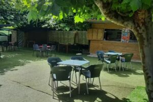 Chiringuito/Parking Arnado