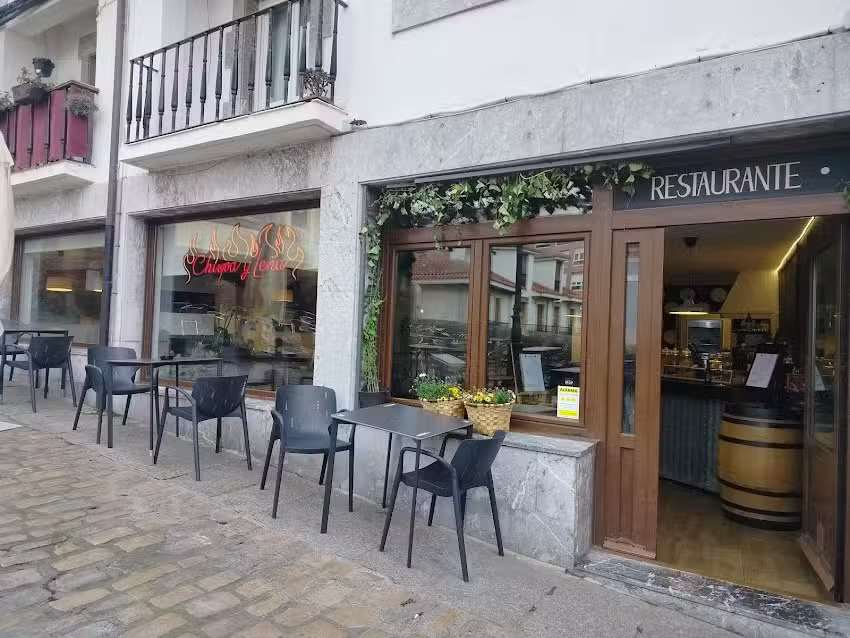 Chispa y Le&ntilde;a