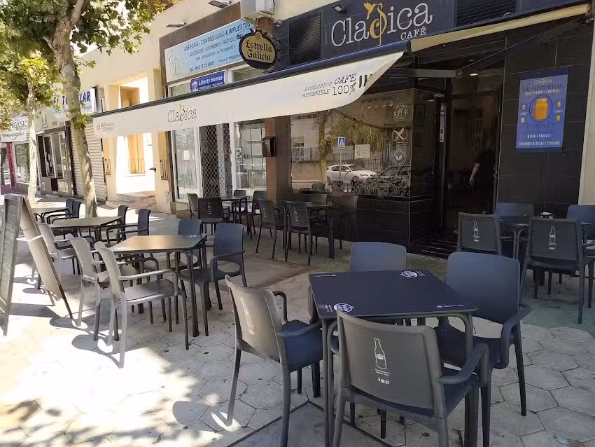 Cl&aacute;sica Caf&eacute;