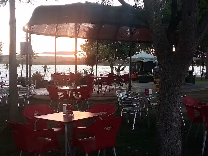 Club N&aacute;utico Lago de Arcos