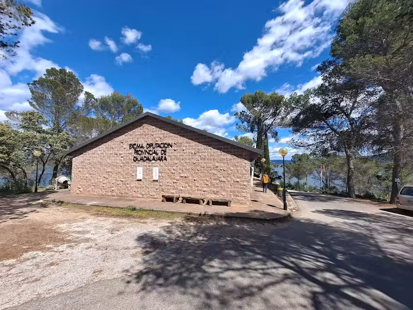 Club N&aacute;utico Orillas del Aloc&eacute;n