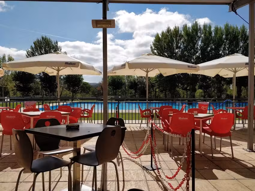 Club N&aacute;utico