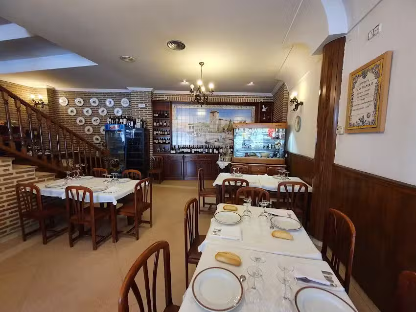 CM Asador Vinater&iacute;a (casa Manolo)