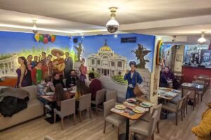 C&oacute;mete M&eacute;xico &ndash; R&iacute;os Rosas