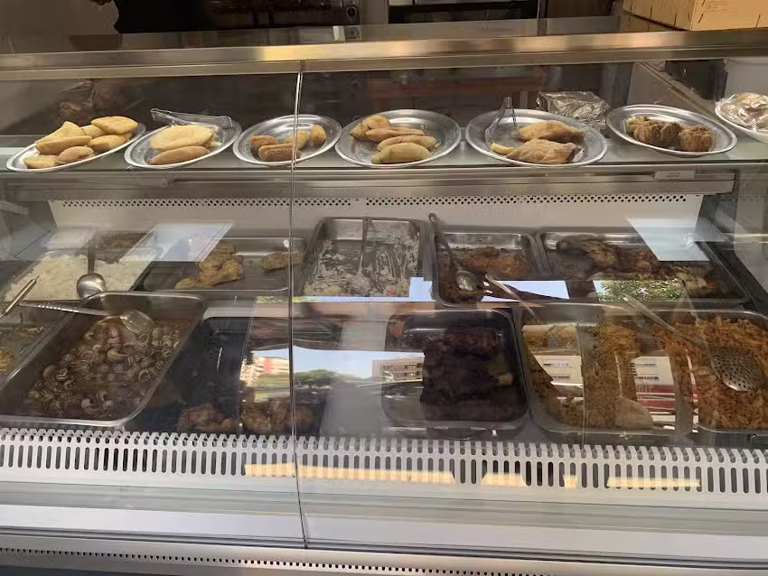 Comida para llevar | Cacique&rsquo;s Pollos | Restaurante