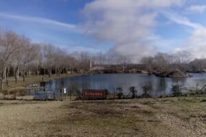 Complejo Recrea, Lago de pesca, Restaurante, Cafeter&iacute;a, Parque infantil