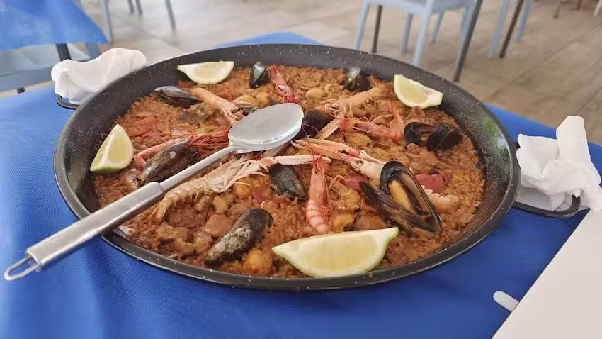 Costa Azul Playa / RESTAURANTE AGUILAS