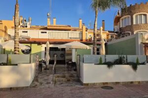 Costa Rock Caf&eacute;