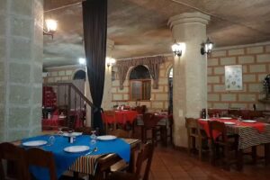 Cueva Paco El Campesino