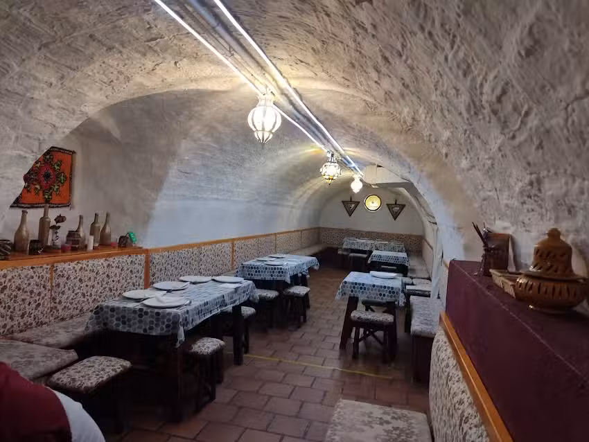 CUEVAS AL&Iacute; BAB&Aacute;