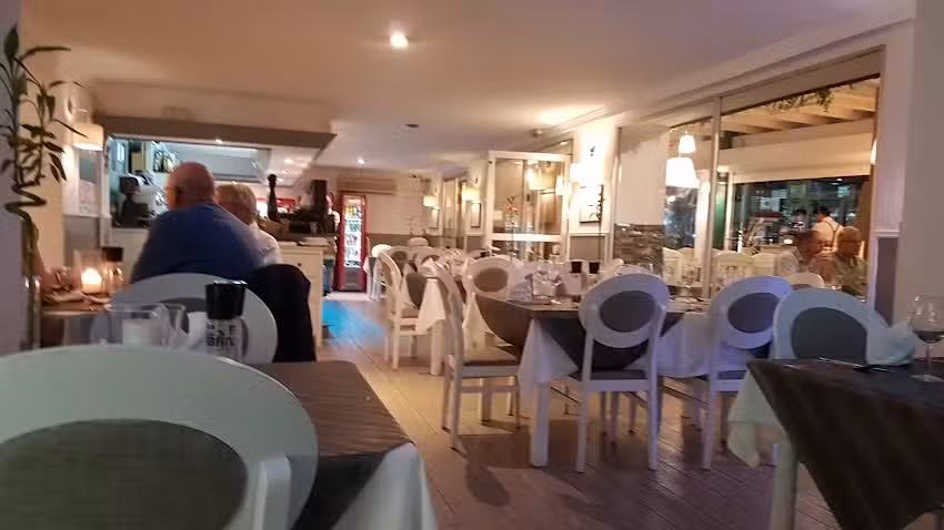 Day and Night Restaurant