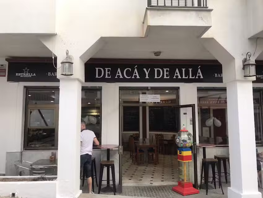 De ac&aacute; y de all&aacute;