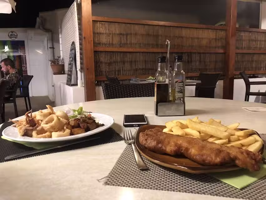 Delaneys Cafe and Bar