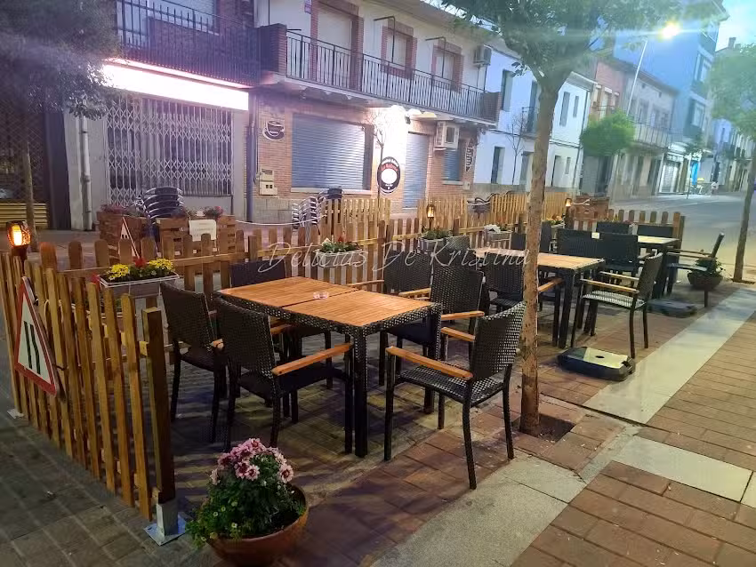 Delicias De Kristina &ndash; Cocina Artesanal (pizzas a la piedra, asador de pollos, paellas, cachopos)