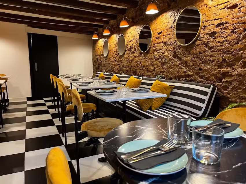 Denise restaurante bar de vinos