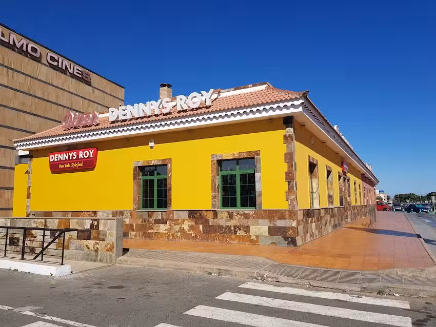 Dennys Roy Vecindario