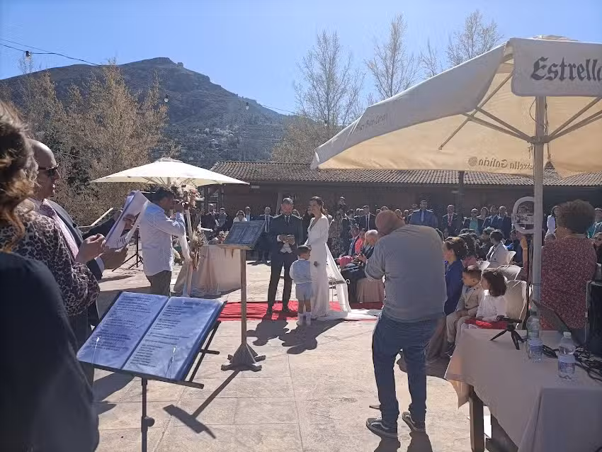 Destajo Taberna At&iacute;pica_