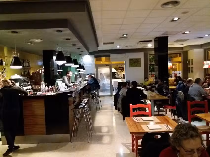 Devis Bar