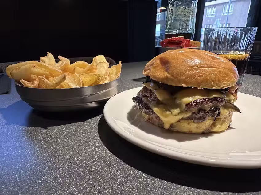 Devoto Burger &ndash; Oviedo