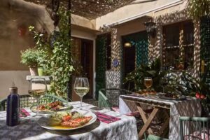 DOKA Restaurant en Can Busquets Hotel d&rsquo; Interior