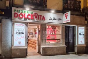 Dolce Vita Pizzer&iacute;a al corte