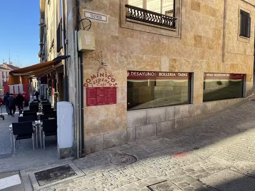 Dominicos Caf&eacute;