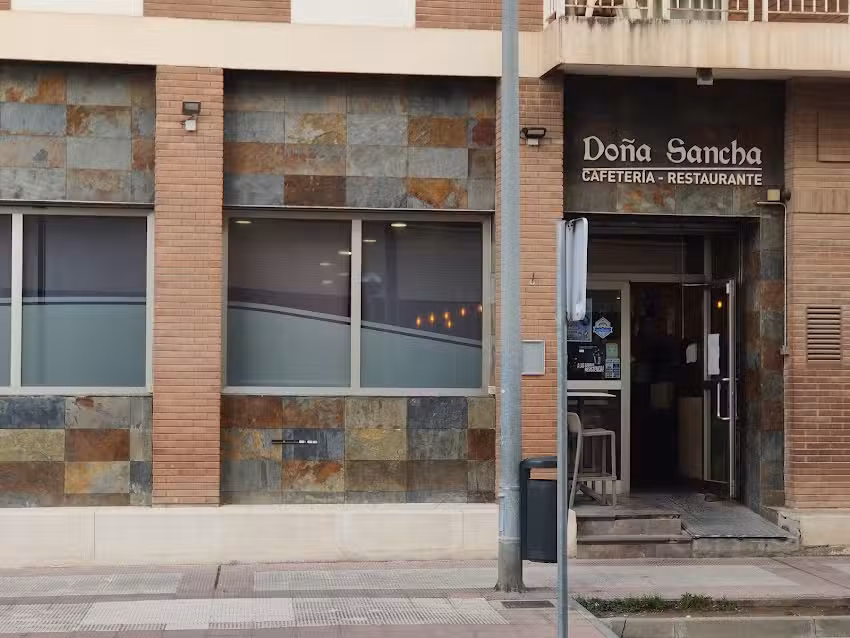 Do&ntilde;a Sancha Cafeter&iacute;a &ndash; Restaurante