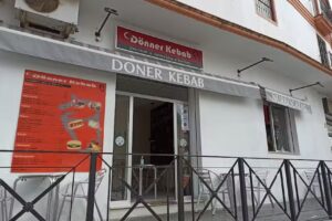 D&ouml;ner Kebab en Sanl&uacute;car la Mayor
