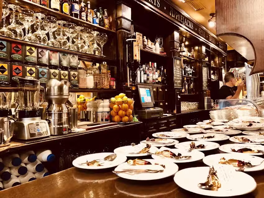 Dowell&rsquo;s Old Irish Pub