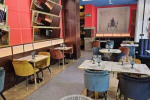 Dragon Kitchen Legan&eacute;s