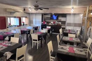 &Eacute;bano Gastrobar